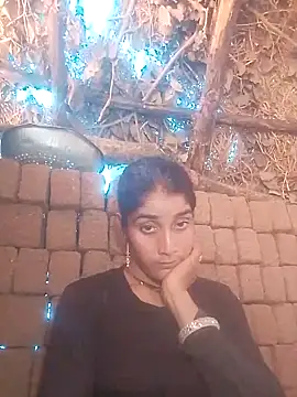 Snapshot of Pinki_rani chatting on 04-28-26, 03:22 Pinki rani online show from 04-28-26, 03:22