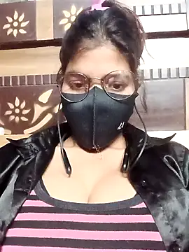 Snapshot of Miya_mona chatting on 02-19-26, 05:21 Miya mona online show from 02-19-26, 05:21