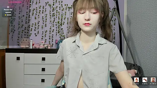 Yoonhee ki online show from 05-20-26, 02:58