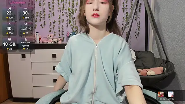 Yoonhee ki online show from 05-19-26, 03:19