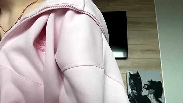 lisa montana online show from 04-07-26, 08:27