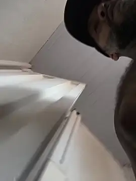 Snapshot of morenoteza0 chatting on 12-21-25, 05:47 morenoteza0 online show from 12-21-25, 05:47