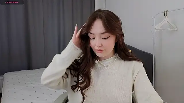 fallin lovee online show from 03-06-26, 01:28