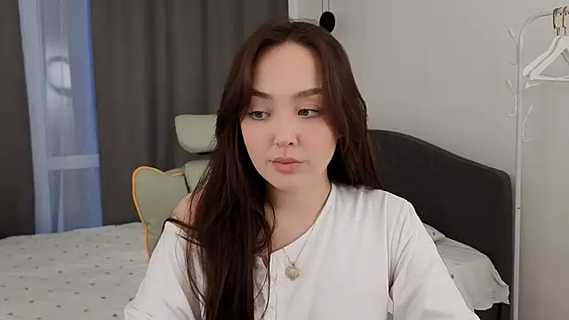 fallin lovee online show from 03-10-26, 01:15