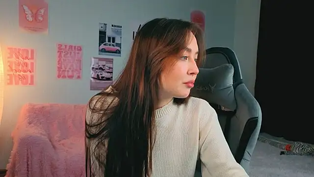 Snapshot of fallin_lovee chatting on 02-06-26, 07:43 fallin lovee online show from 02-06-26, 07:43