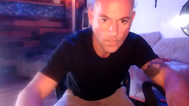Snapshot of MISTERANDDEMI chatting on 07-12-26, 09:21 MISTERANDDEMI online show from 07-12-26, 09:21