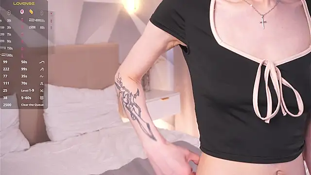 DeliaLoma online show from 04-07-26, 06:37