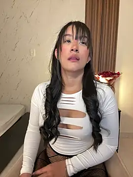 Alannadumont  online show from 04-03-26, 07:42