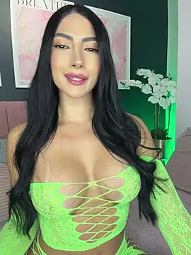 ItsTatiana online show from 05-18-26, 02:00