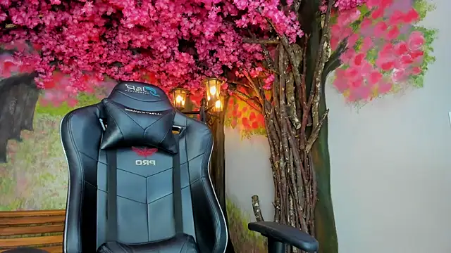 VenomDoll  online show from 12-19-25, 12:18