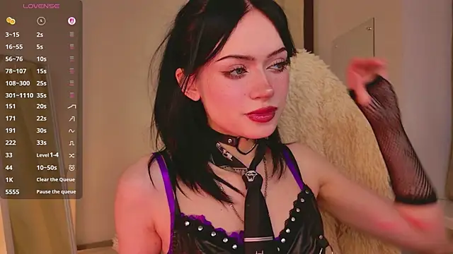 Dark Diva online show from 06-19-26, 08:58