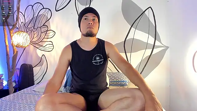 Snapshot of maaxtaylor_ chatting on 01-13-26, 11:14 maaxtaylor online show from 01-13-26, 11:14