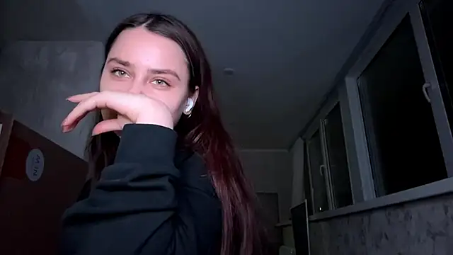 MiloyNoir online show from 01-08-26, 05:41