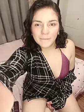 paulina coxx online show from 04-14-26, 01:05