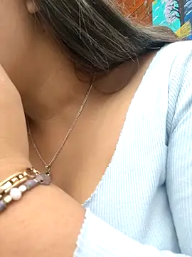Snapshot of Ivy_enjoy chatting on 07-18-26, 04:04 Ivy enjoy online show from 07-18-26, 04:04