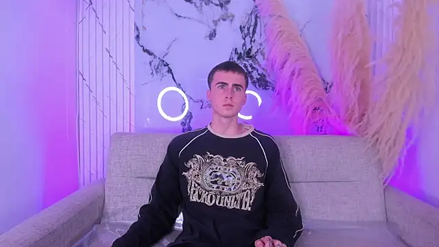 Snapshot of SpaceBoy1 chatting on 02-21-26, 12:01 SpaceBoy1 online show from 02-21-26, 12:01