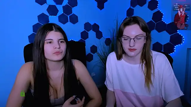 Snapshot of lizzie_boom_ chatting on 02-25-26, 09:25 lizzie boom online show from 02-25-26, 09:25