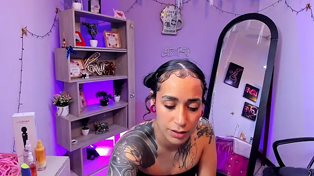 StaceyLeee online show from 02-15-26, 07:24