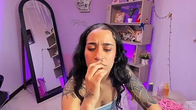 StaceyLeee online show from 02-13-26, 07:58