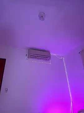 Snapshot of Zoe_mrl chatting on 02-26-26, 12:27 Zoe mrl online show from 02-26-26, 12:27