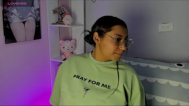 tinna noa online show from 03-04-26, 08:16