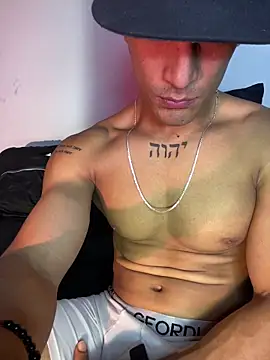 Maicol xxxx online show from 03-22-26, 04:08