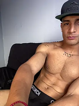 Maicol xxxx online show from 02-07-26, 03:42