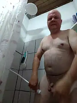 Snapshot of luis8558 chatting on 01-13-26, 10:08 luis8558 online show from 01-13-26, 10:08