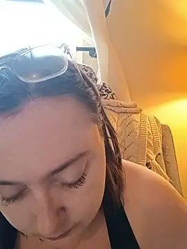 pinkcheetah12 online show from 02-11-26, 05:46