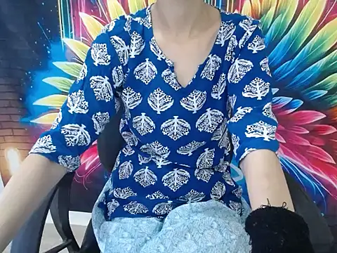 Farhana beautyfull online show from 05-20-26, 04:53