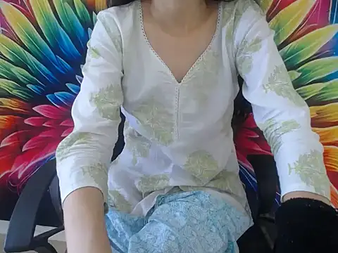 Farhana beautyfull online show from 06-04-26, 05:12