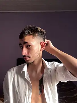 GuioficialBr online show from 04-22-26, 02:57