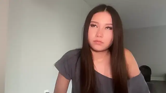 Snapshot of luvvivii chatting on 07-17-26, 11:13 luvvivii online show from 07-17-26, 11:13