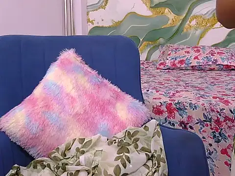 bold-smirthii online show from 02-11-26, 04:56