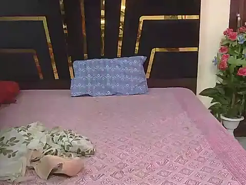 bold-smirthii online show from 04-13-26, 03:54