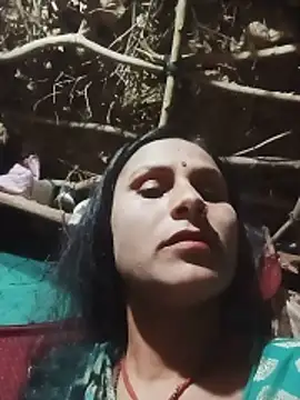 Snapshot of Cuty_priti chatting on 05-17-26, 05:24 Cuty priti online show from 05-17-26, 05:24