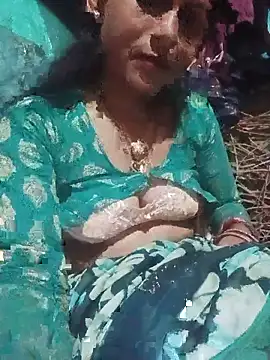 Snapshot of Cuty_priti chatting on 05-19-26, 05:31 Cuty priti online show from 05-19-26, 05:31