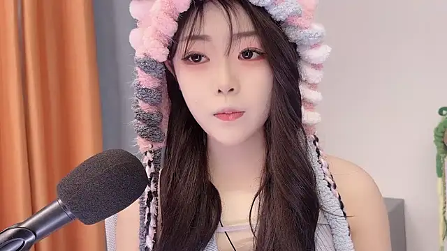 smalldaisy online show from 02-06-26, 02:18