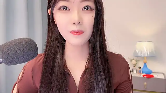 smalldaisy online show from 04-12-26, 02:48