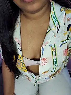 Snapshot of -ALYA chatting on 12-21-25, 09:33 -ALYA online show from 12-21-25, 09:33