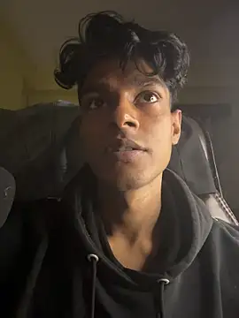 Snapshot of tooexpensive chatting on 02-14-26, 05:13 tooexpensive online show from 02-14-26, 05:13