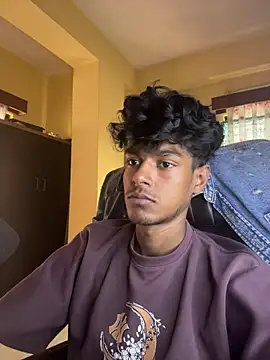 Snapshot of tooexpensive chatting on 02-26-26, 05:29 tooexpensive online show from 02-26-26, 05:29