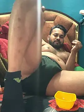 Snapshot of Sumiitt07 chatting on 01-08-26, 06:19 Sumiitt07 online show from 01-08-26, 06:19