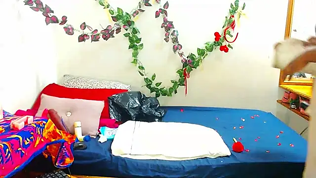 YammyChocTits online show from 02-17-26, 12:08