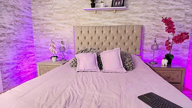 Snapshot of Kaorusweet chatting on 01-10-26, 11:49 Kaorusweet online show from 01-10-26, 11:49