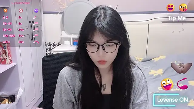 zhnmjx2025 online show from 04-18-26, 12:18