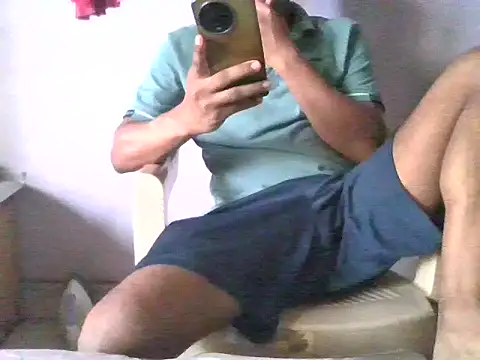 Snapshot of sexjames77777 chatting on 07-13-26, 02:44 sexjames77777 online show from 07-13-26, 02:44