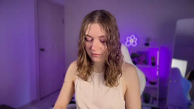 KellySunn online show from 04-14-26, 07:57