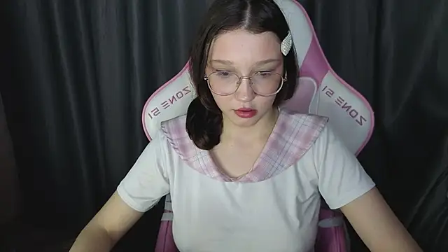 Pink-Aura- online show from 01-10-26, 06:14