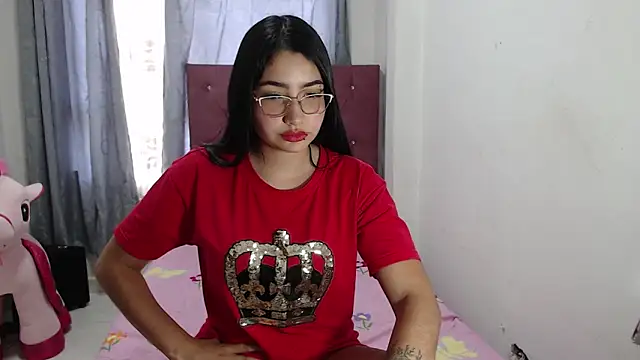 BrinsHilton  online show from 03-25-26, 08:41